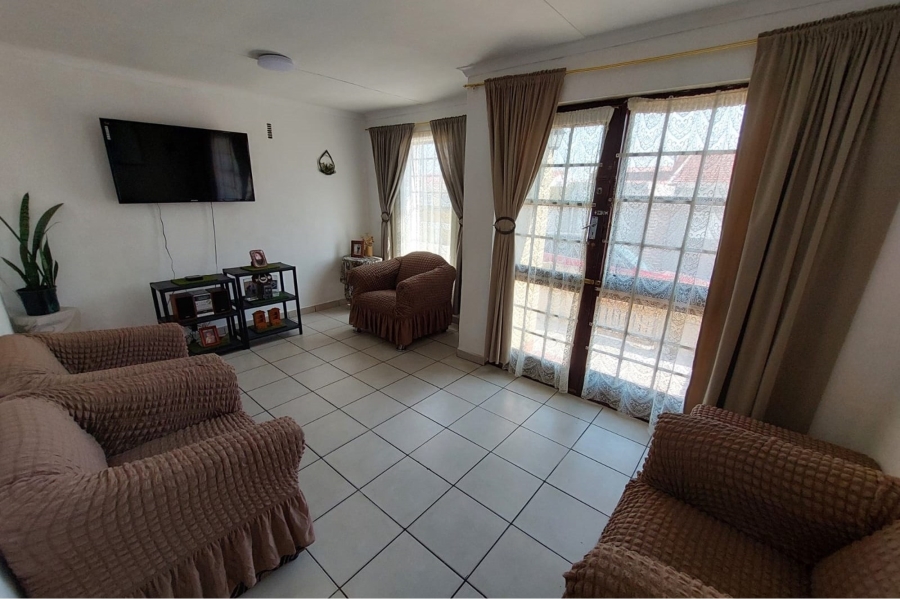 2 Bedroom Property for Sale in Rocklands Western Cape